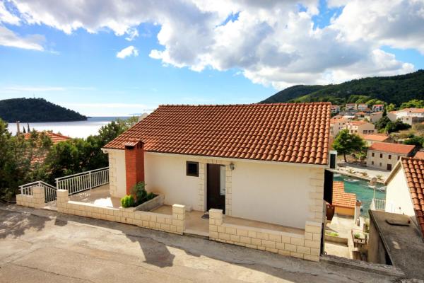 På bildet vises objektet Apartments by the sea Brna, Korcula - 9187 som ligger i byen Brna.