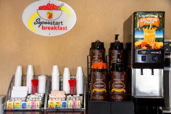 Foto 8: Super 8 by Wyndham Fairview Heights-St. Louis