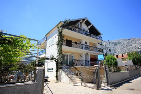 På billedet ses objektet Apartments with parking space Orebic, Peljesac - 10160 beliggende i byen Orebić.