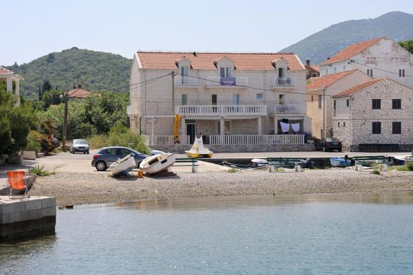 Na zdjęciu widoczny jest obiekt Apartments and rooms by the sea Hodilje, Peljesac - 10234 położony w mieście Ošlje.