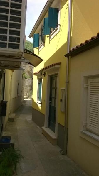 写真にはスサク市にあるHoliday house with WiFi Susak, Losinj - 11911が写っています。