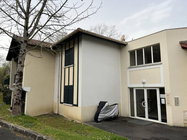 Appartement T2 Calme Avec Terrasse Et Parking - 3 Couchages - Cambo-les-Bains
