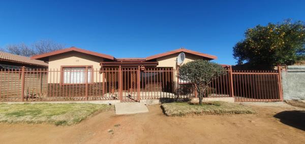 A la foto es mostra l'objecte Boichoko Guest House situat a la ciutat de Phahameng.