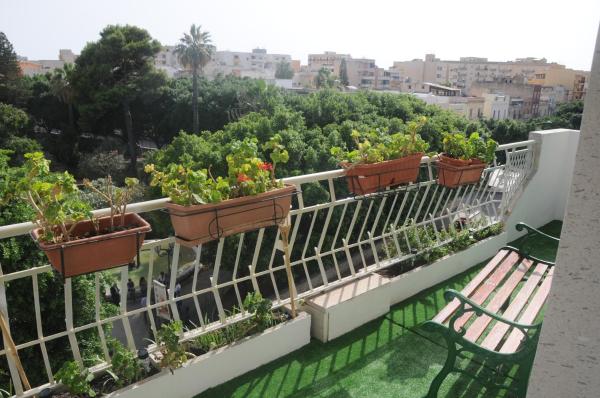 Στη φωτογραφία φαίνεται το αντικείμενο 2Bedrooms Balcony Parking που βρίσκεται στην πόλη Τραπάνι.