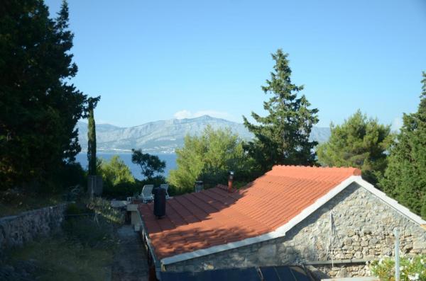 A la foto es mostra l'objecte Secluded fisherman's cottage Cove Vela Lozna, Brac - 13332 situat a la ciutat de Postira.