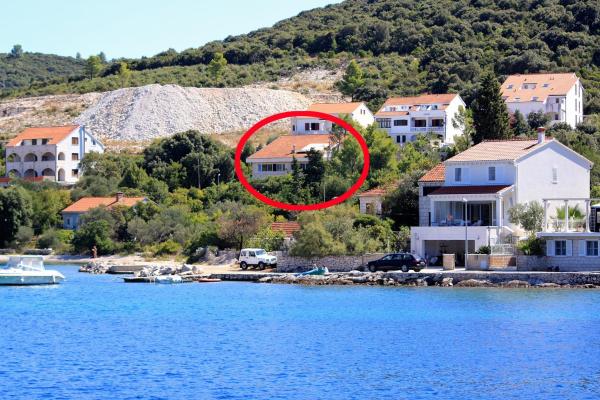 A la foto es mostra l'objecte Apartments by the sea Zrnovska Banja, Korcula - 13636 situat a la ciutat de Korčula.