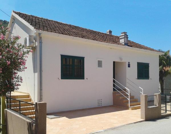 A la foto es mostra l'objecte Apartments with WiFi Trpanj, Peljesac - 13664 situat a la ciutat de Trpanj.