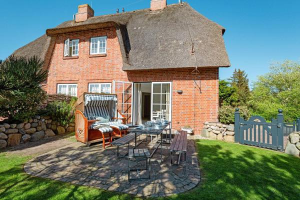 Na zdjęciu widoczny jest obiekt Almost Heaven położony w mieście List.