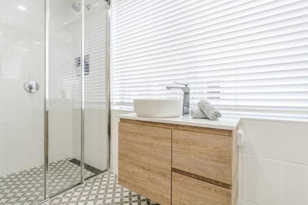 Foto 8: Yamba 58 - Modern Coastal Living Near Main Beach with Ocean Views - Holiday Yamba