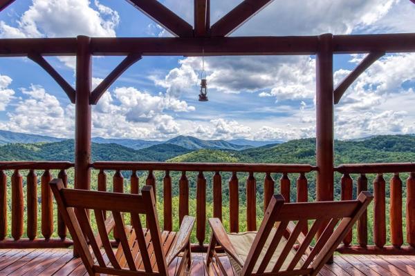Endless View- Amazing Panoramic Mountain Views, Pool Access, Free Area Attraction Tickets - Townsend, TN