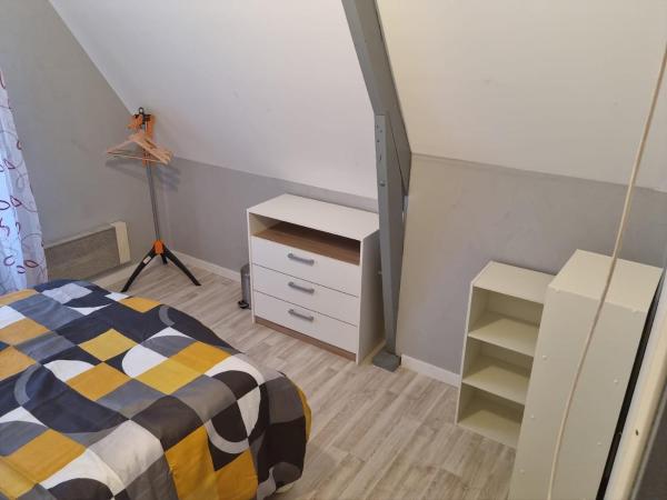 Na fotografii je vidět objekt Belle chambre avec balcon nacházející se ve městě Arques.