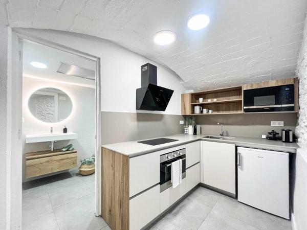 Casa Besalú - Estudio En El Centro Del Pueblo - Besalú