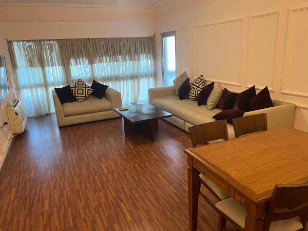 På billedet ses objektet Superbe appartement au centre de la capitale beliggende i byen Rabat.