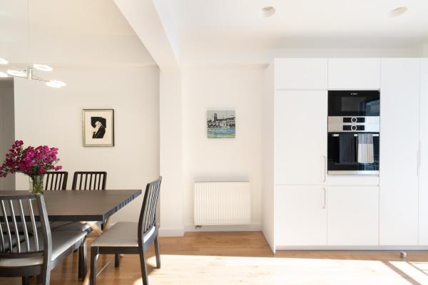 Wonderful Central Athens 2 Bedroom 2 Bath Sleeps 8 - Athens