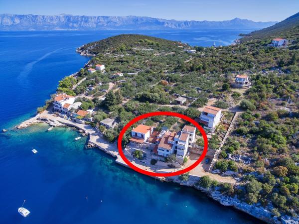 A la foto es mostra l'objecte Apartment Pokrivenik 5231b situat a la ciutat de Gdinj.