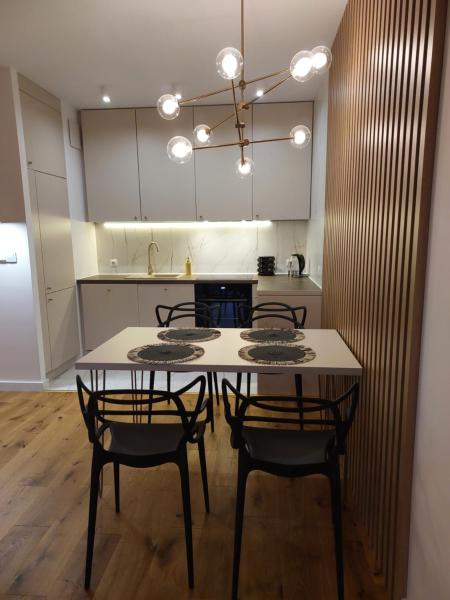 Op de foto is het object M2 Bemowo apartament te zien, gelegen in de stad Warszawa.