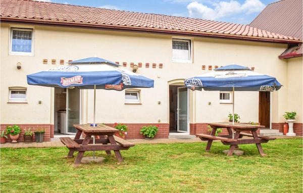 Na fotografii je vidět objekt Lovely Home In Dominikowo With Wifi nacházející se ve městě Zatom.