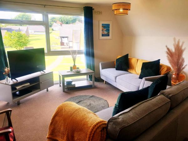 19 The Coombe - Cornwall