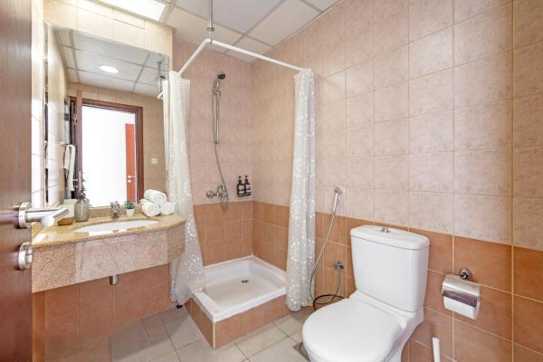 Foto 6: Spacious 3BR with 180˚ Dubai Marina Views