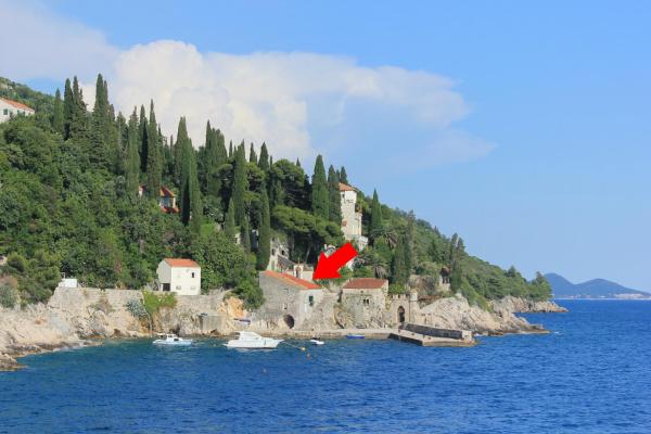 Nella foto è visibile l'oggetto Seaside holiday house Trsteno, Dubrovnik - 9017 situato nella città di Zaton.