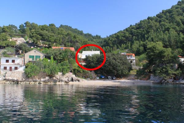 A la foto es mostra l'objecte Seaside secluded apartments Cove Rapak, Hvar - 8767 situat a la ciutat de Gdinj.