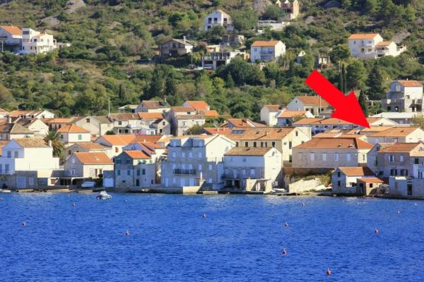 På billedet ses objektet Seaside holiday house Vis - 8907 beliggende i byen Vis.
