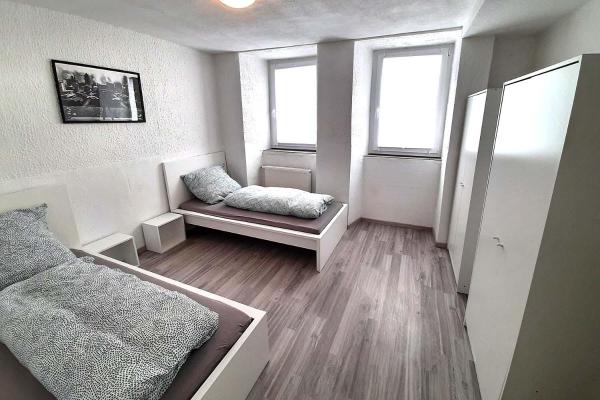A la foto es mostra l'objecte Spacious Work & Stay Apartments Büdesheim situat a la ciutat de Büdesheim.