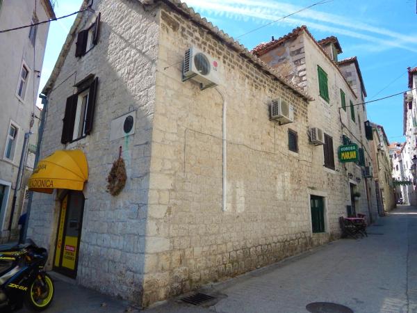 Kuvassa näkyy kohde Rooms by the sea Split - 15568, joka sijaitsee kaupungissa Split.