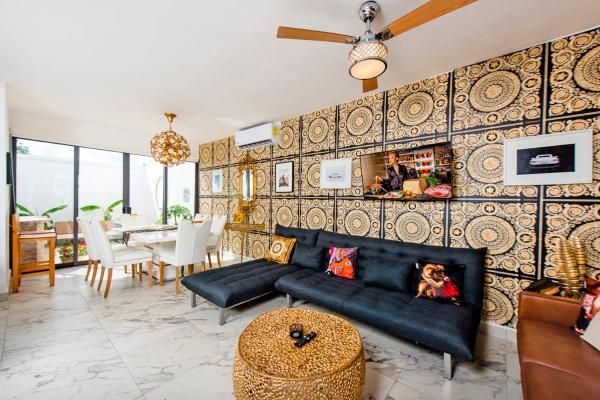 Zdjęcie 3: Charming & Comfortable House, 15 min to Downtown