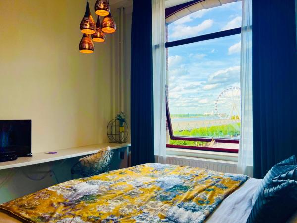 Billede 1: Riverview Studio in Historical Heart of Antwerp