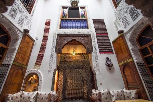 En la foto se muestra el objeto dar Benfares rcif ubicado en la ciudad de Fez.