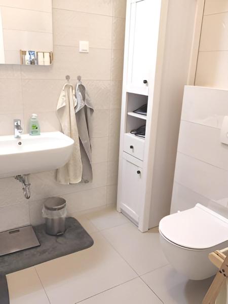 Φωτογραφία 8: Izzy - 5 min walk from the main square