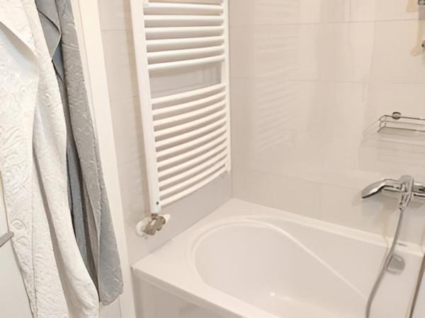 Φωτογραφία 9: Izzy - 5 min walk from the main square
