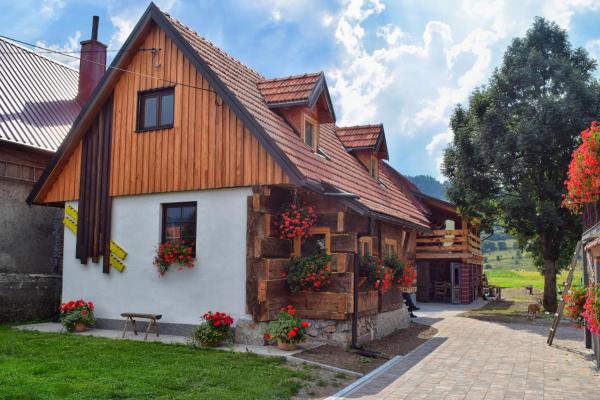 Na fotografii je vidět objekt Holiday house with a parking space Mrkopalj, Gorski kotar - 18429 nacházející se ve městě Mrkopalj.