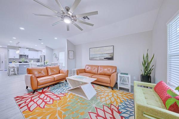 A la foto es mostra l'objecte 2022 Built Modern Family-Friendly Oasis situat a la ciutat de Corpus Christi.
