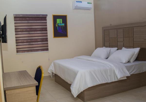 A la foto es mostra l'objecte MITOS LUXURY SUITES (BODE THOMAS) situat a la ciutat de Lagos.