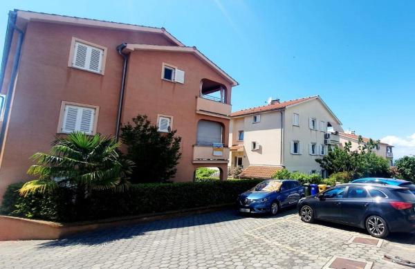 Apartments With A Parking Space Malinska, Krk - 19309 - Malinska