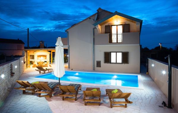A la foto es mostra l'objecte Luxury villa with a swimming pool Pridraga - Cuskijas, Novigrad - 19461 situat a la ciutat de Pridraga.