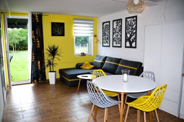 Op de foto is het object Agroturystyka Staw i koza te zien, gelegen in de stad Różan.