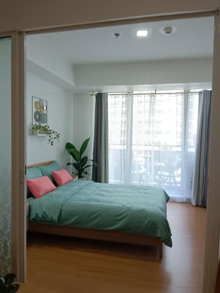 A la foto es mostra l'objecte Happirest at Azure Urban Resort Residences, Paranaque City situat a la ciutat de Manila.