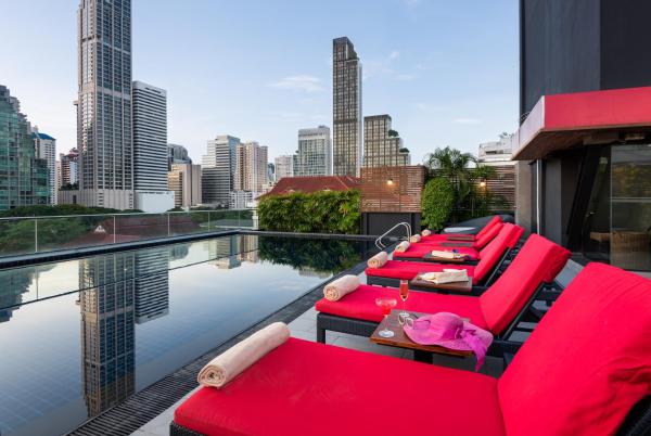RakYim Siam - Sukhumvit 15, Bangkok