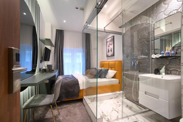 CenterMini Rooms with Parking - Best Location & Value, Bělehrad