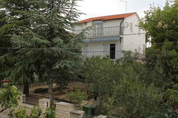 A la foto es mostra l'objecte Apartments with a parking space Vodice - 6321 situat a la ciutat de Vodice.