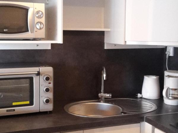 Appartement Skis Aux Pieds, 4 Personnes, Balcon, Wifi Gratuit, Proche Commerces Et Activités - Fr-1-574-39 - Les Menuires