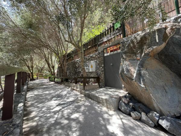 写真にはインヘニオ市にあるCasa Rural Guayadeque Ca'Juaniが写っています。
