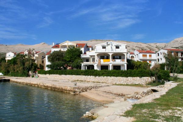 Auf dem Foto ist das Objekt Apartments and rooms by the sea Pag - 3152 in der Stadt Pag zu sehen.