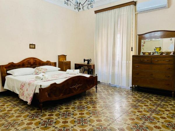 A la foto es mostra l'objecte Zu Pippo's House situat a la ciutat de Catània.