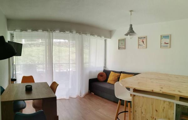 Na fotografii je vidět objekt Gourette studio près des pistes, Résidence Val Soleil, 256 Gourette Nord, rue de Tortes nacházející se ve městě Arbéost.
