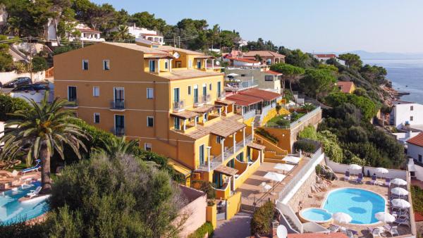 A la foto es mostra l'objecte Lu' Hotel Maladroxia situat a la ciutat de SantʼAntìoco.