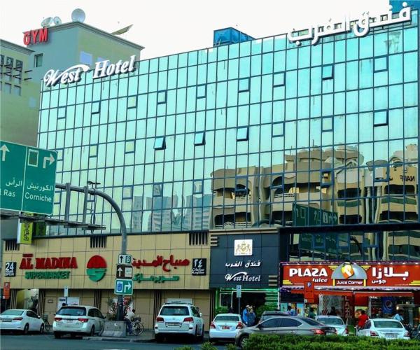Na fotografii je vidět objekt West Hotel nacházející se ve městě Dubaj.